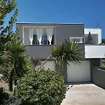 Dora Bibinje, 30 M From The Sea Bibinje