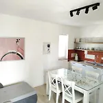 Dora Bibinje, 30 M From The Sea * Bibinje