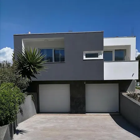 Dora Bibinje, 30 M From The Sea 아파트 *