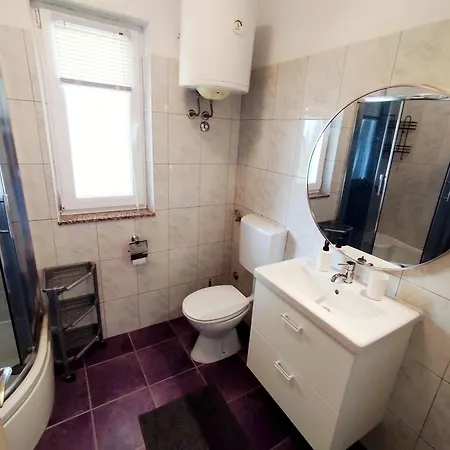 Dora Bibinje, 30 M From The Sea Apartamento Bibinje