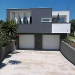 شقة Dora Bibinje, 30 M From The Sea بيبينيا