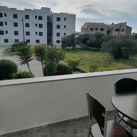 Apartment Dora Bibinje, 30 M From The Sea *