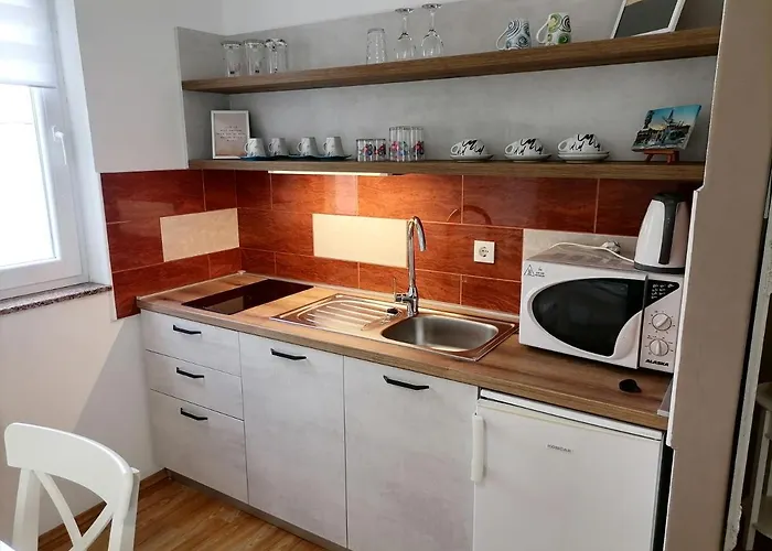 Dora Bibinje, 30 M From The Sea